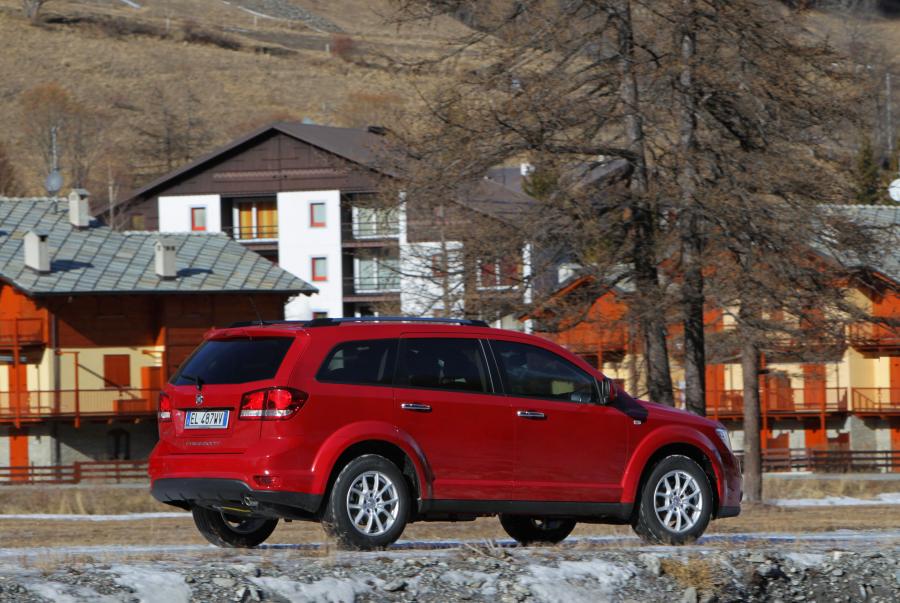  Fiat Freemont AWD 2012 года  (фото 35 из 51)